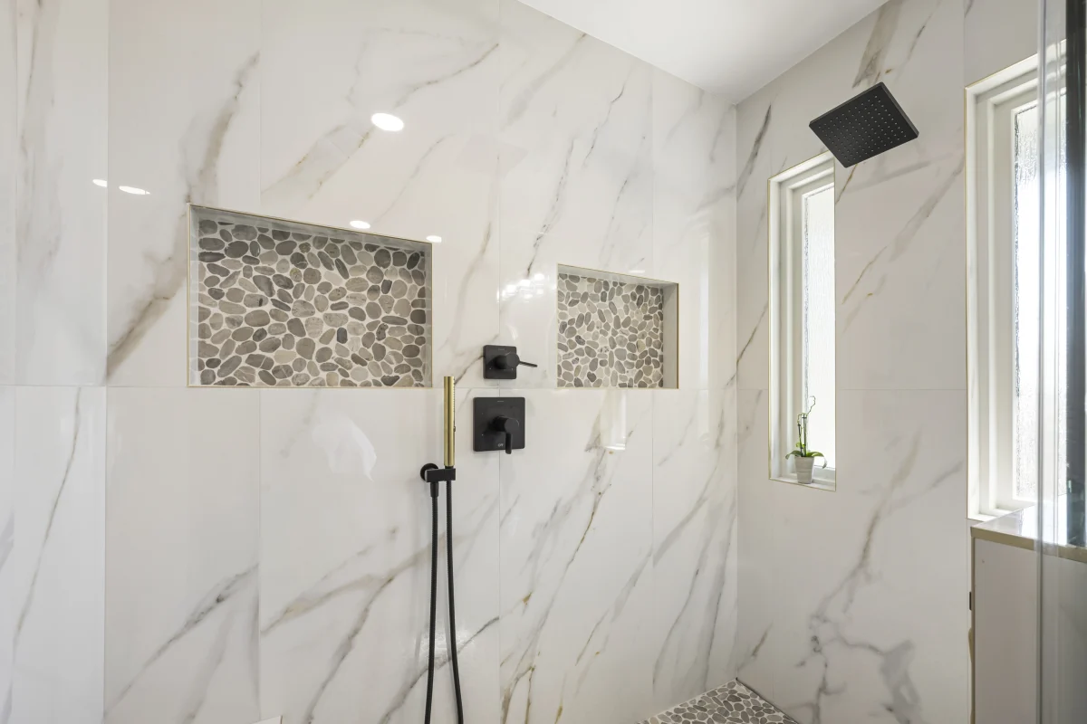 Spa-Inspired Walk-In Shower Retreat, photo 19