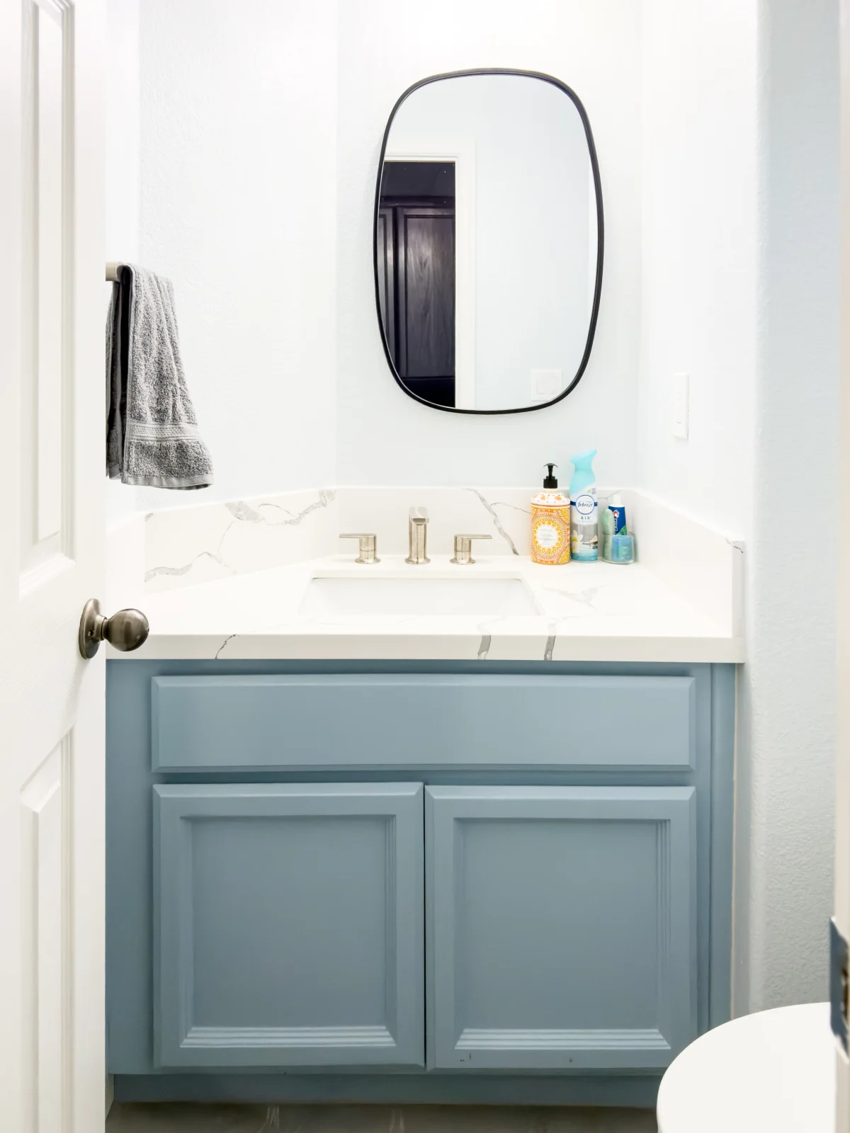 Fresh Blue Bathroom Remodels, photo 1
